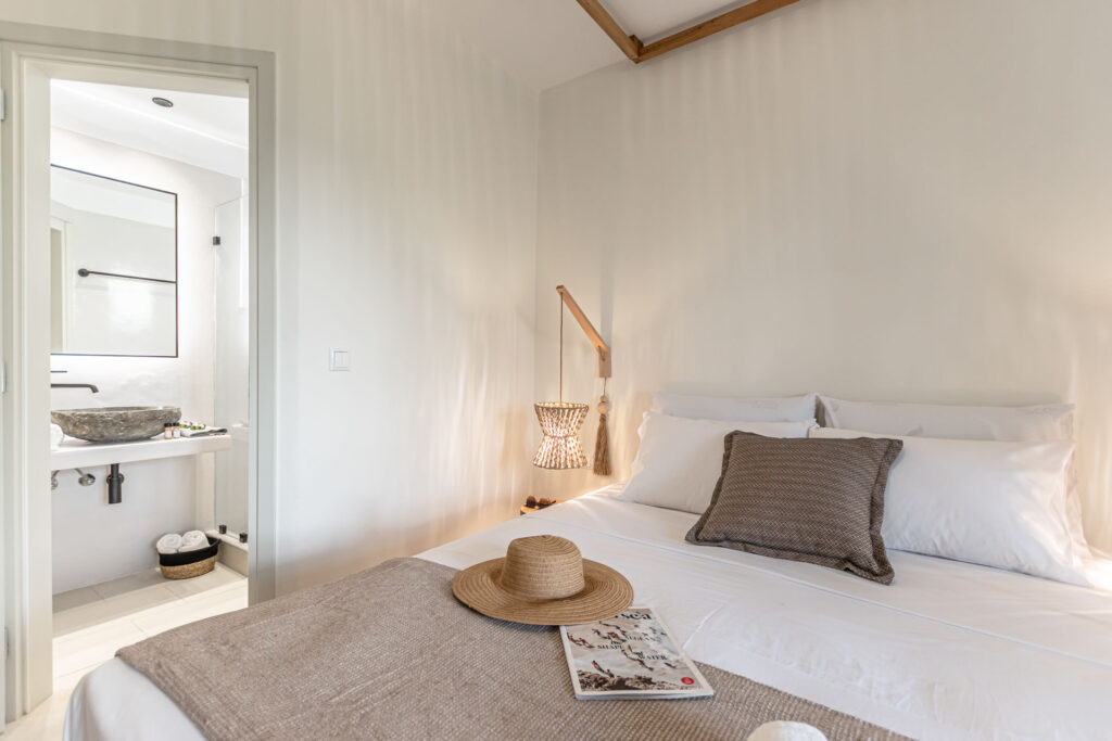 Agios-georgios-naxos-heavenly-studios-double-20