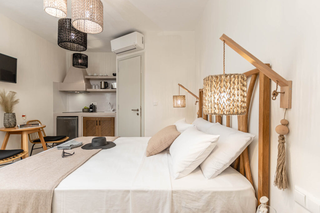 Agios-georgios-naxos-heavenly-studios-double-38