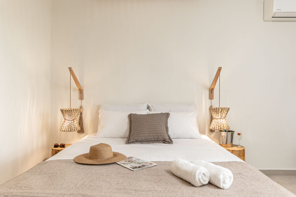 Agios-georgios-naxos-heavenly-studios-double-4