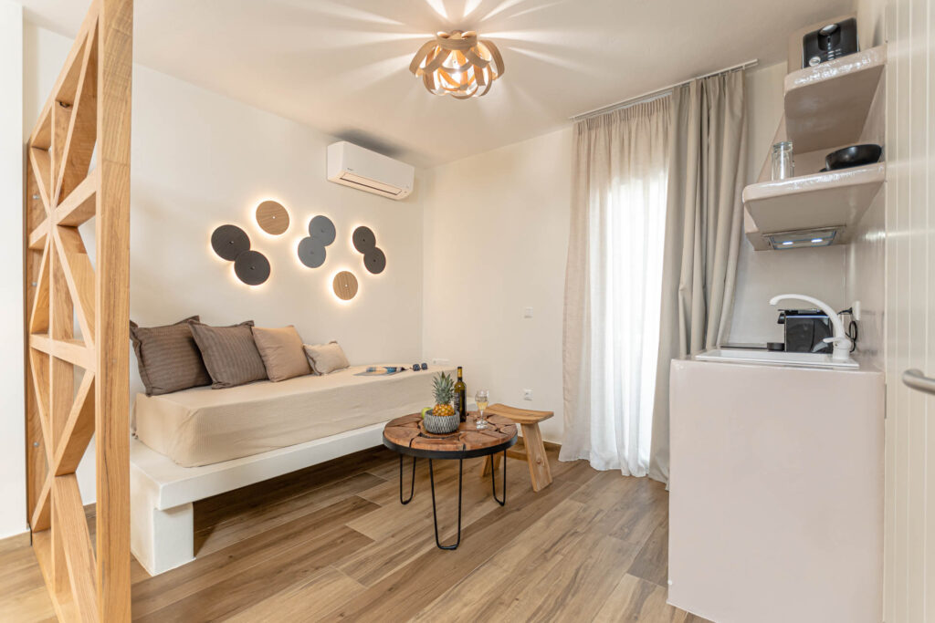 Agios-georgios-naxos-heavenly-studios-quad-spa-10