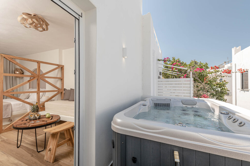 Agios-georgios-naxos-heavenly-studios-quad-spa-43