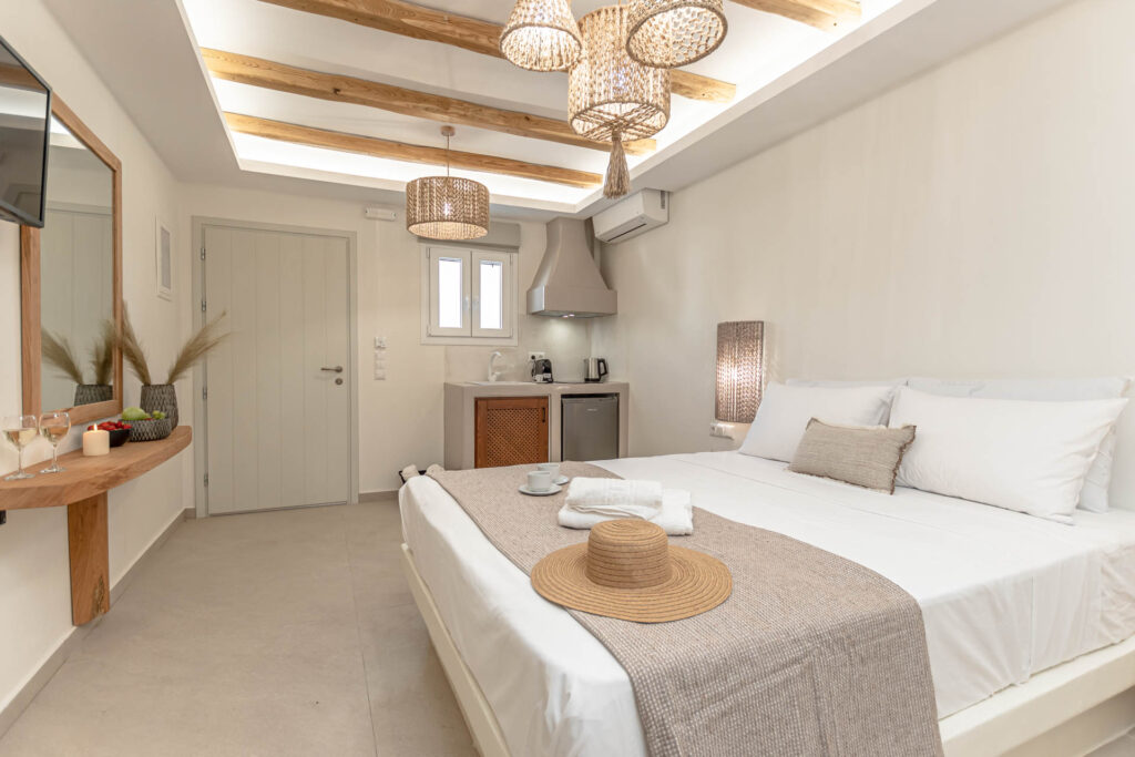 Agios-georgios-naxos-heavenly-studios-triple-no-40