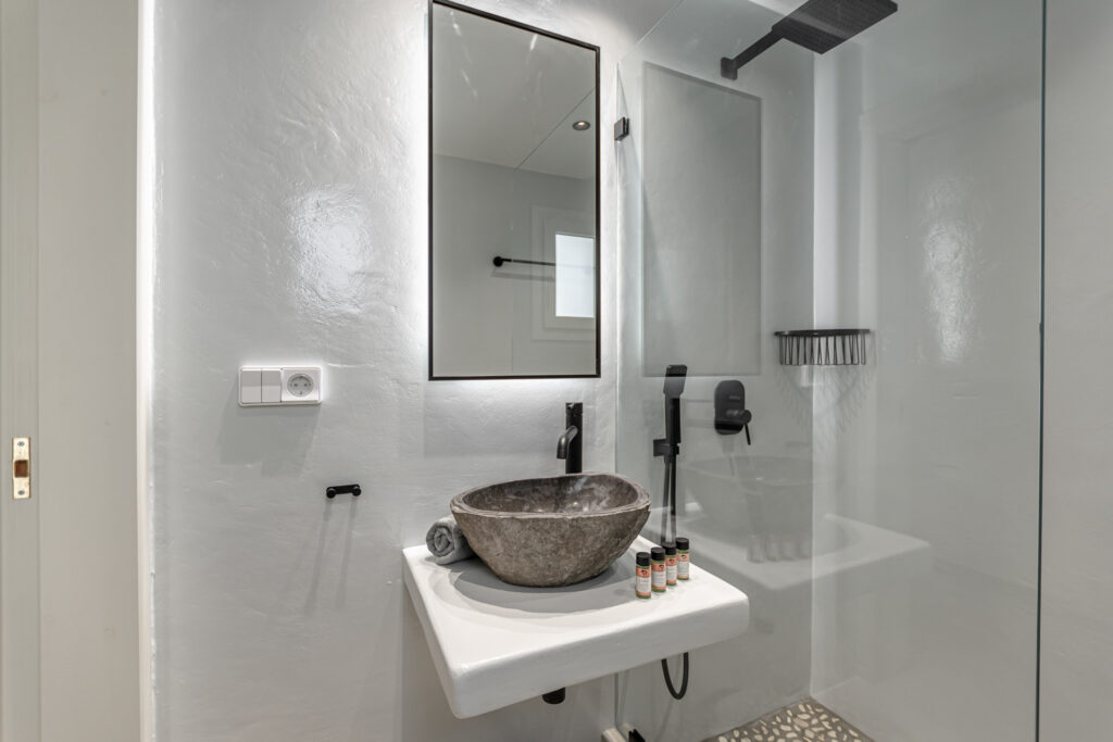 Agios-georgios-naxos-heavenly-studios-triple-no-54